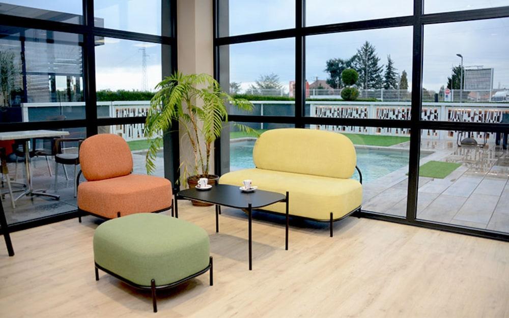 The Originals City, Hotel Helios, Roanne Nord Mably Экстерьер фото